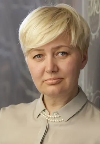 Ніцой Лариса Миколаївна