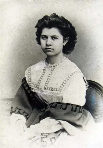 Пчілка Олена