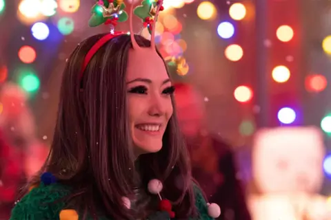 100 новорічних фільмів для святкового настрою