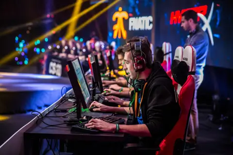 Кіберспорт та комп’ютерні ігри: як геймінг став серйозною індустрією