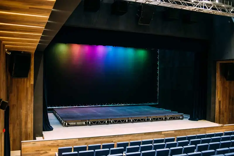 Театр на Подолі Київ