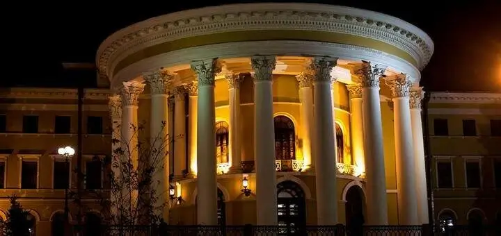 МЦКМ «Жовтневий палац» Київ