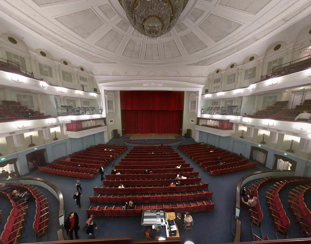 МЦКМ «Жовтневий палац» Київ