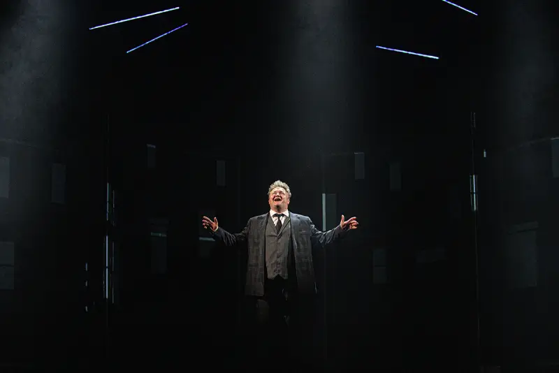 Авантюрист Київ