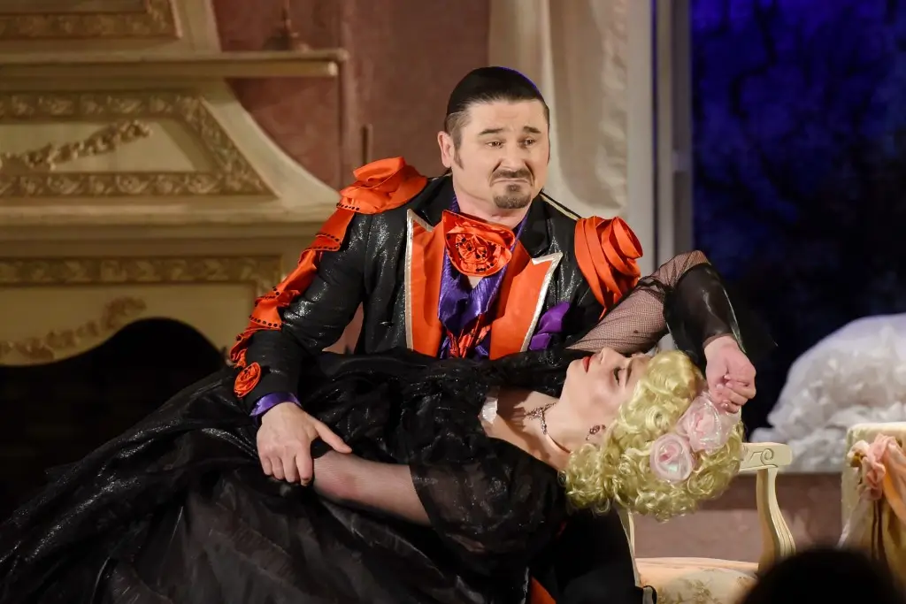 Ключ на брусчатке, или Приключения свадебной ночи Киев