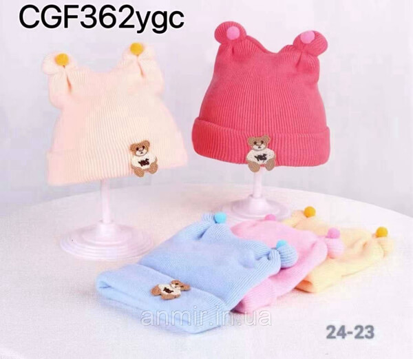 Шапка дитяча з декором трикотажМІШКА для дівчинки 42-48, кольору міксом