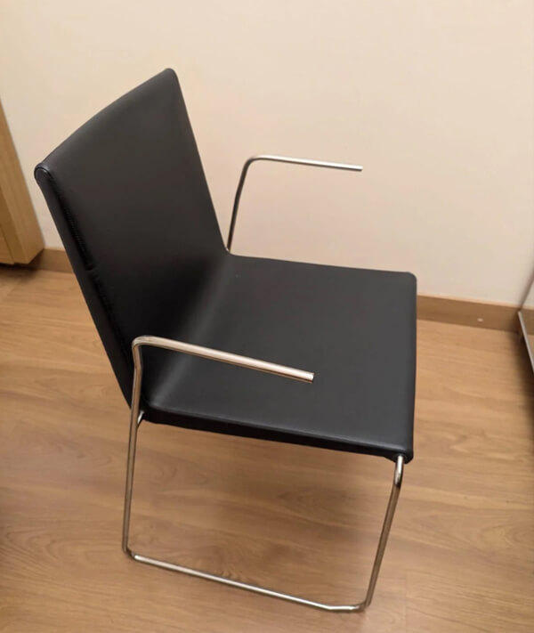 Подлокотники как бы есть