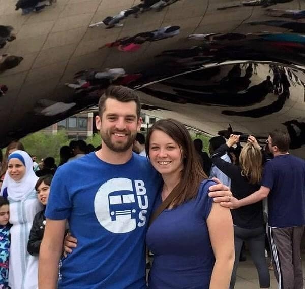 Эту парочку поддерживают с двух сторон