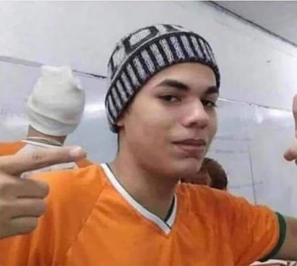 На этом фото нет мороженого