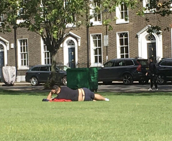 Иногда цвет ремня играет очень важную роль