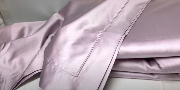Какая ткань для постельного белья лучше: шёлк