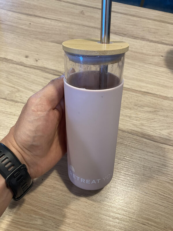 стакан для смузи с полной герметичностью