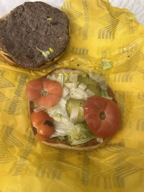 Не бургер, а знущання.