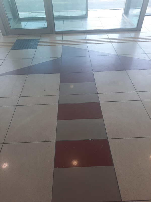 Це мала бути стрілка.