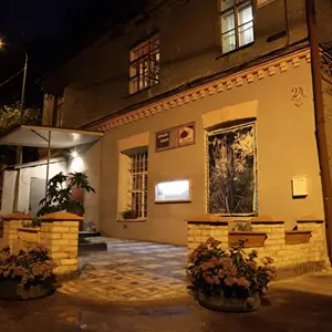 Театр на Михайлівській